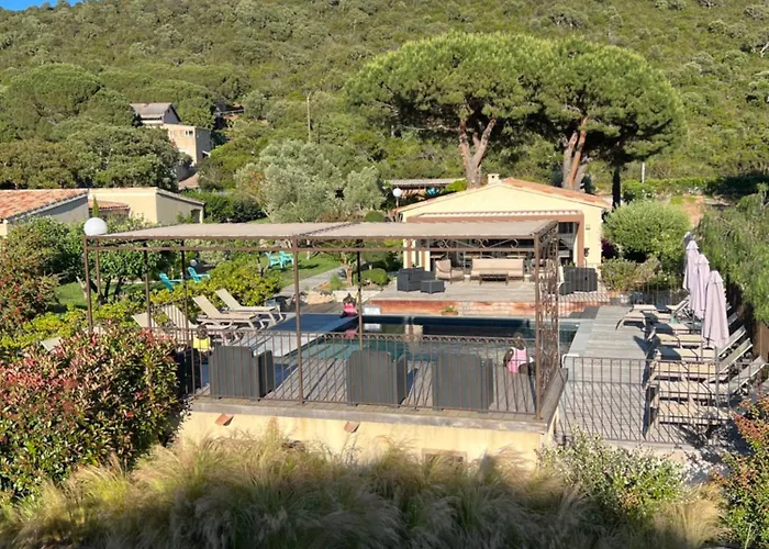 Hotel Les Jardins De Sta Giulia Avec Piscine Porto-Vecchio (Corsica)