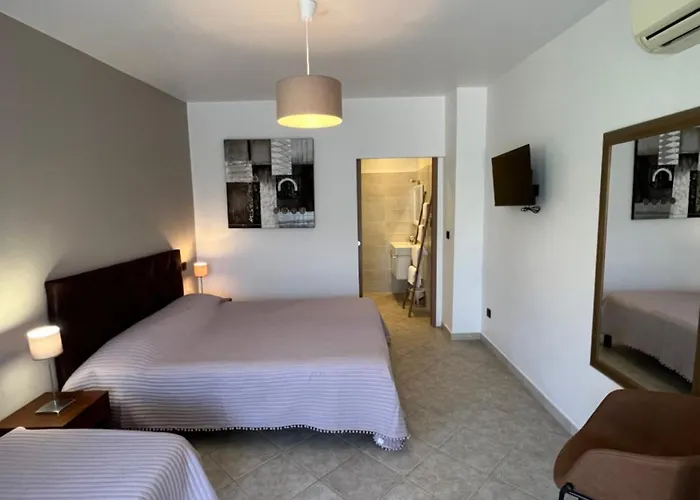 فندق Les Jardins De Sta Giulia Avec Piscine بورتو فيكشْيو