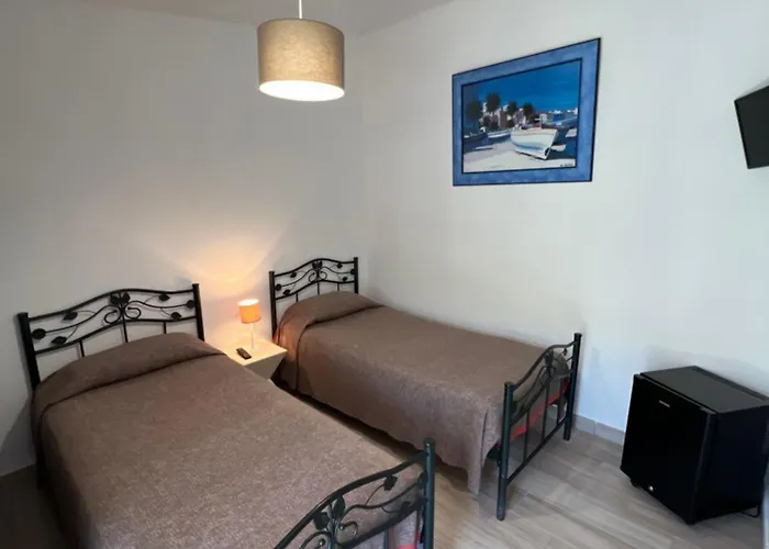 Les Jardins De Sta Giulia Avec Piscine فندق *